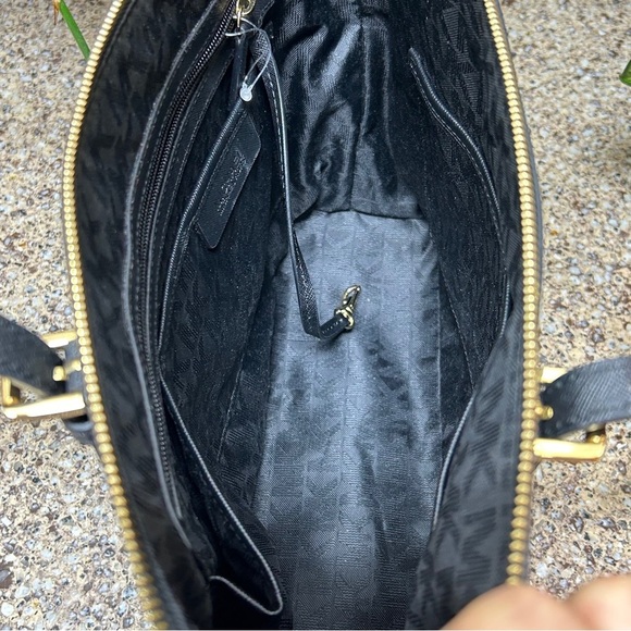 MICHAEL KORS East West “Jet Set” Saffiano Leather Top Zip Tote Shoulder Bag - Picture 9 of 9